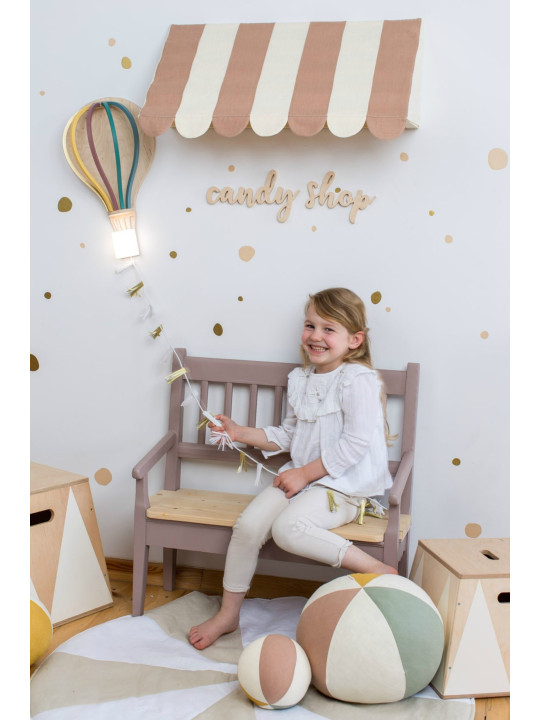 Decorative pastry curtain for children's bedroom to hang on the wall in dusty rose and cream