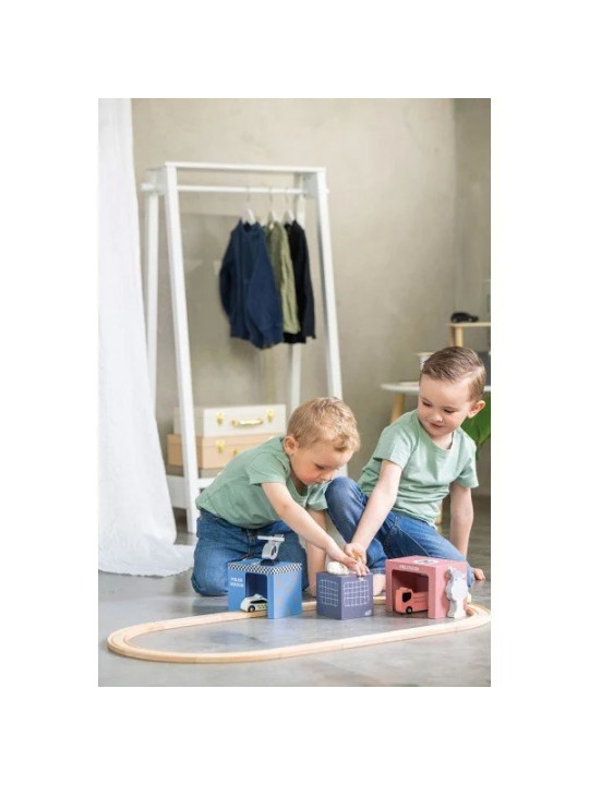 Wooden Train set rescue vehicles for children starting from 2 years old by Jabadabado