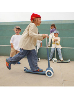 Three Wheel Eco Scooter 100% Recycled Plastic Deep Sea - Banwood