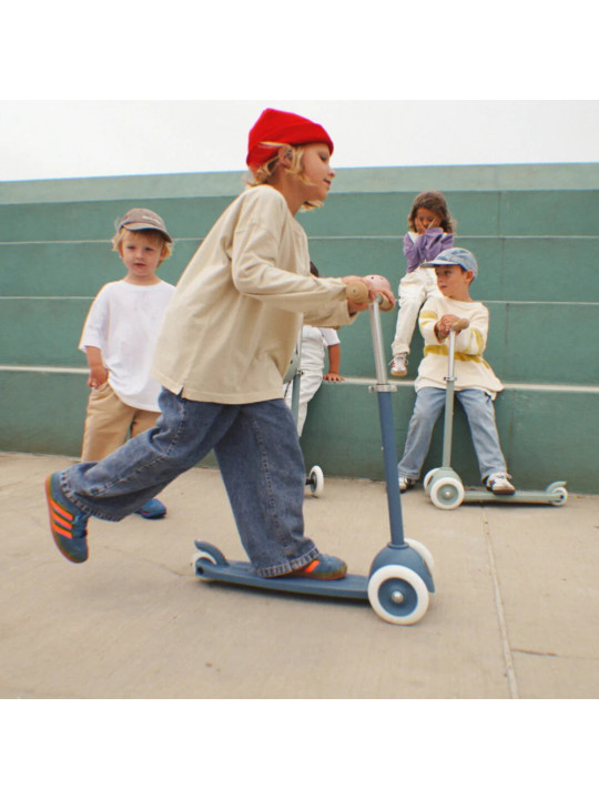 Three Wheel Eco Scooter 100% Recycled Plastic Deep Sea - Banwood