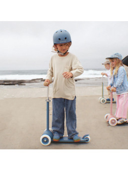 Three Wheel Eco Scooter 100% Recycled Plastic Deep Sea - Banwood