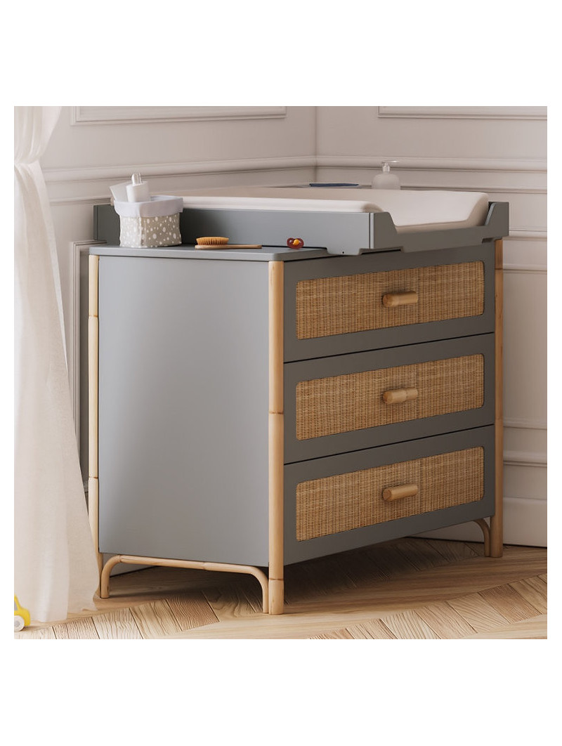 Chest of Drawers Océania in Grey Wood and Rattan - Théo Bébé