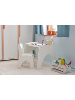 Sedia in legno di pino bianco per la cameretta dei bambini