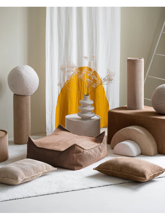 Pouf Quadrato in Velluto a Coste Caramello per Bambini - Wigiwama