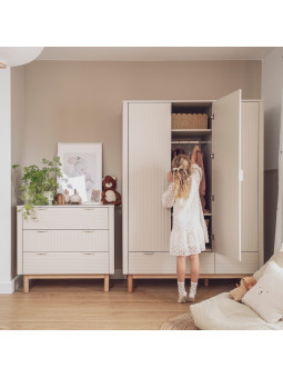 Children's 3-Door Wardrobe Miloo in Champagne Wood - Pinio