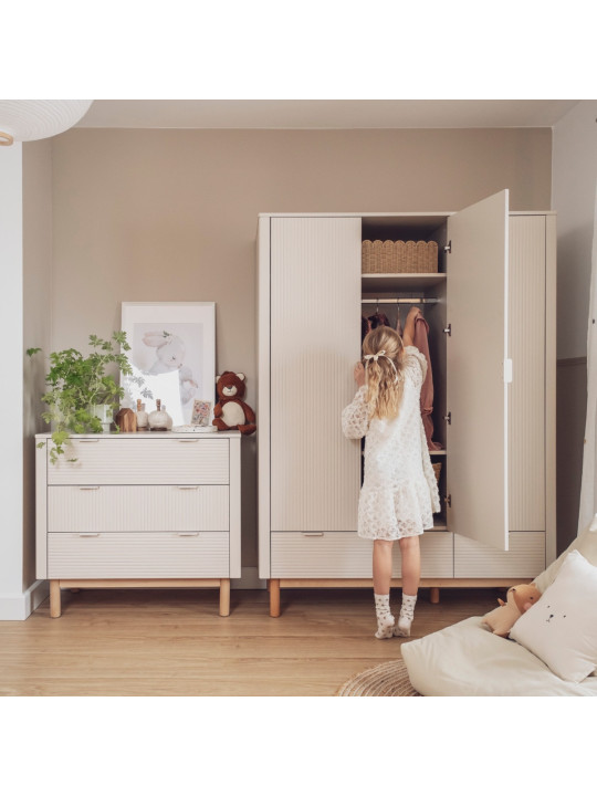 Children's 3-Door Wardrobe Miloo in Champagne Wood - Pinio