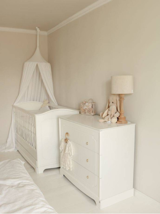 Chest of 3 drawers with changing table for children's bedroom in white wood with large drawers Royal collection by BellAmy