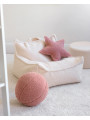 Cuscino a forma di palla rotonda rosa guava per bambini - Wigiwama